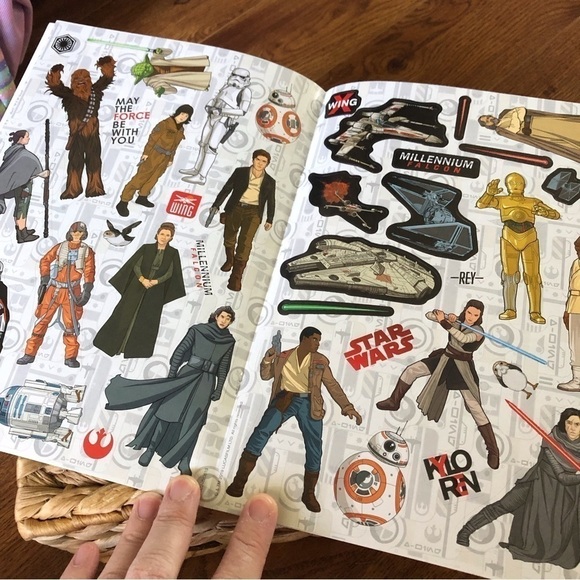 Star Wars: Stickertivity  Paperback book - Picture 3 of 4